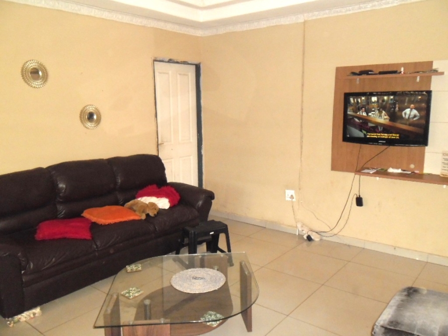 4 Bedroom Property for Sale in Mapleton Gauteng