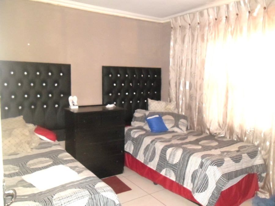 4 Bedroom Property for Sale in Mapleton Gauteng