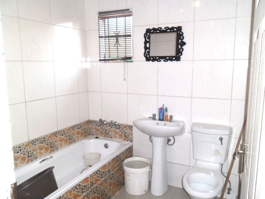 4 Bedroom Property for Sale in Mapleton Gauteng