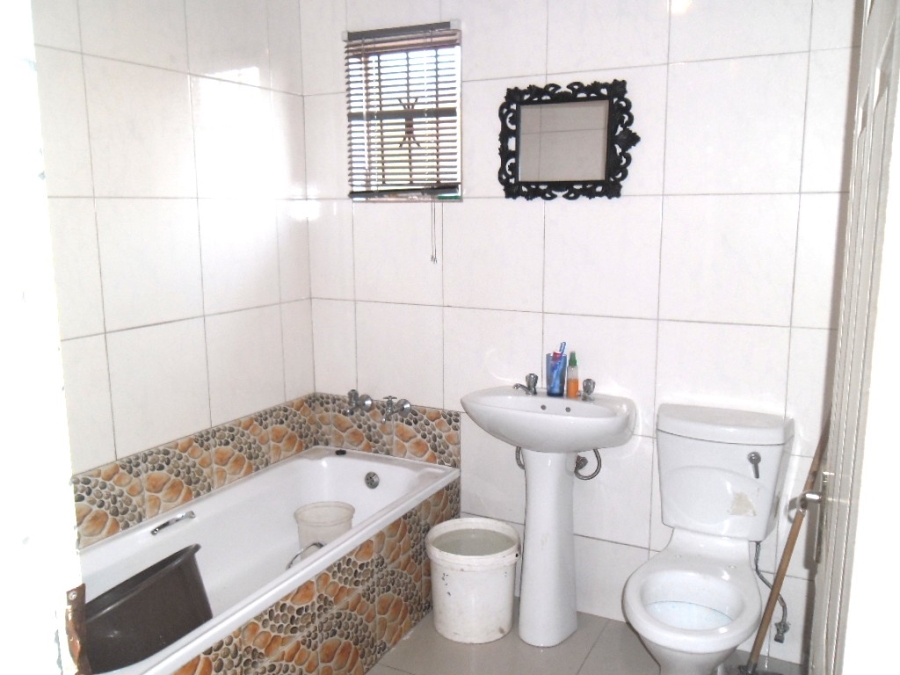 4 Bedroom Property for Sale in Mapleton Gauteng