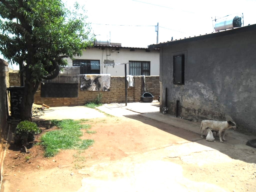 4 Bedroom Property for Sale in Roodekop Gauteng