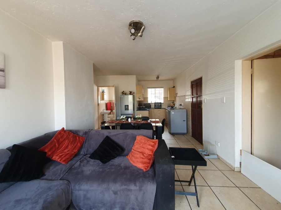 2 Bedroom Property for Sale in Mountain View Gauteng