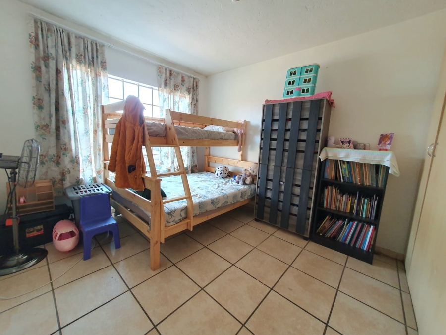 2 Bedroom Property for Sale in Mountain View Gauteng