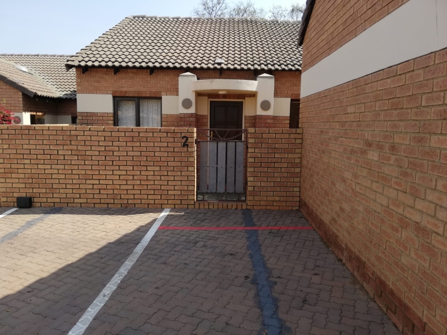 2 Bedroom Property for Sale in Mooikloof Ridge Gauteng