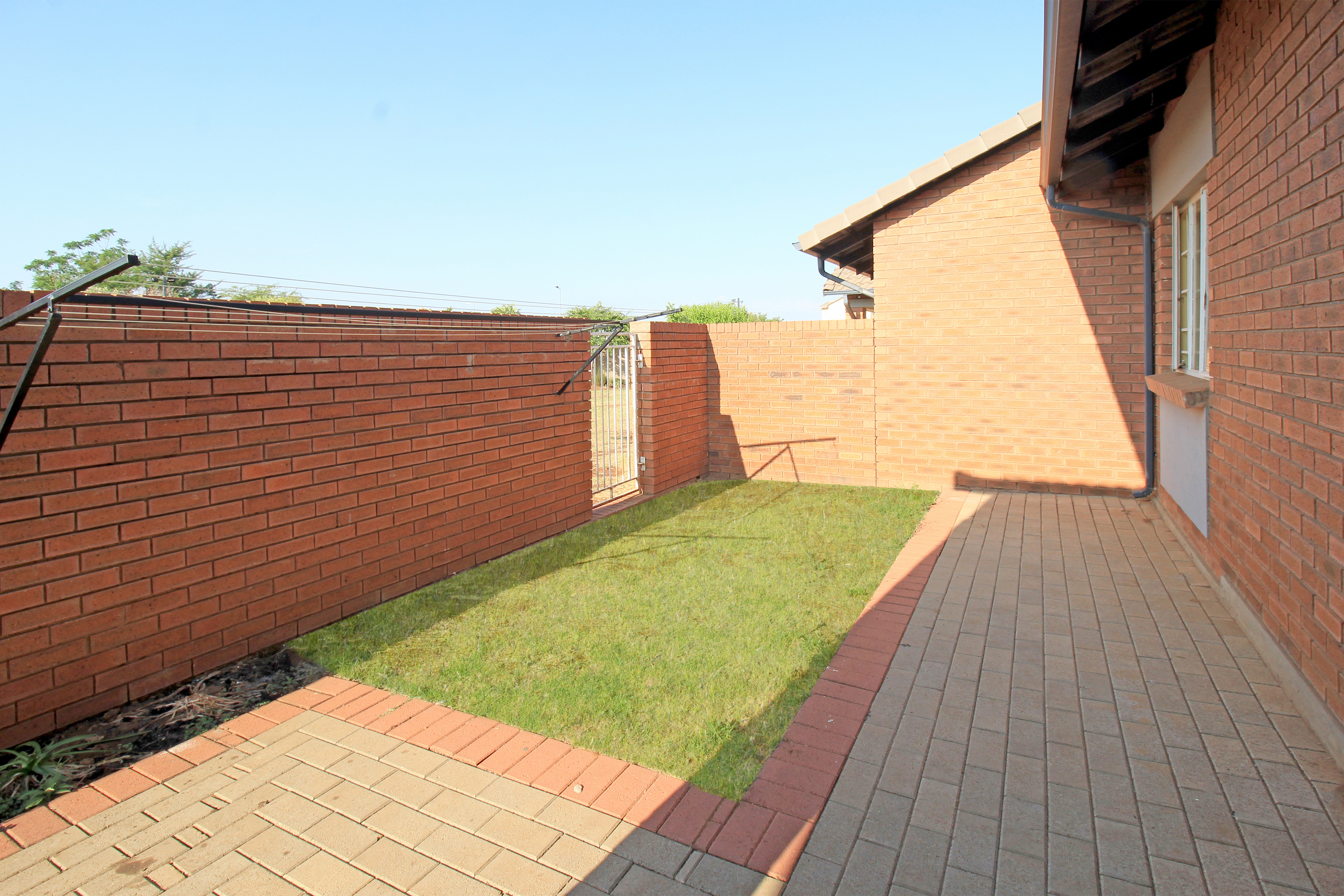 2 Bedroom Property for Sale in Amberfield Gauteng