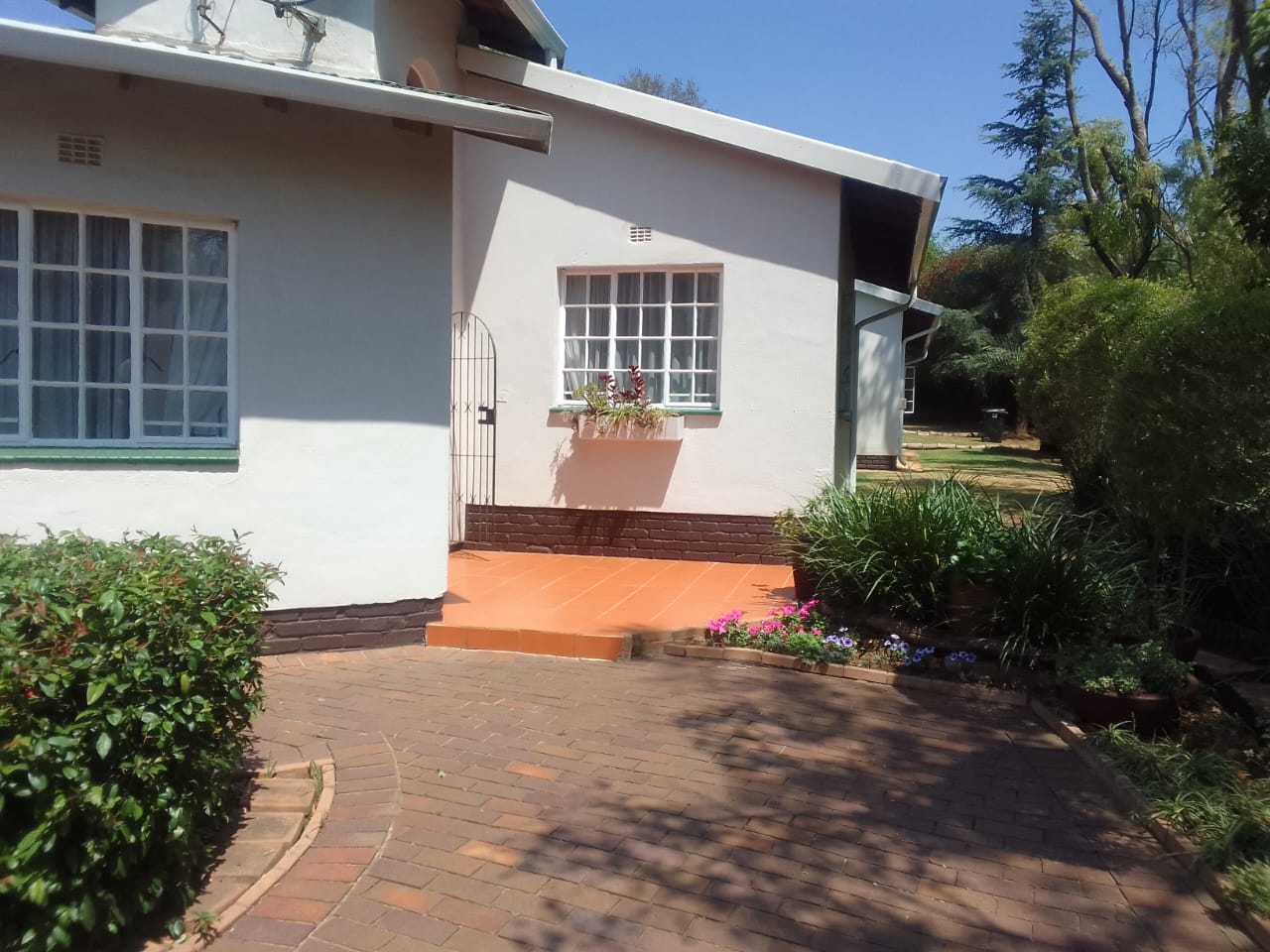 4 Bedroom Property for Sale in Weltevreden Park Gauteng