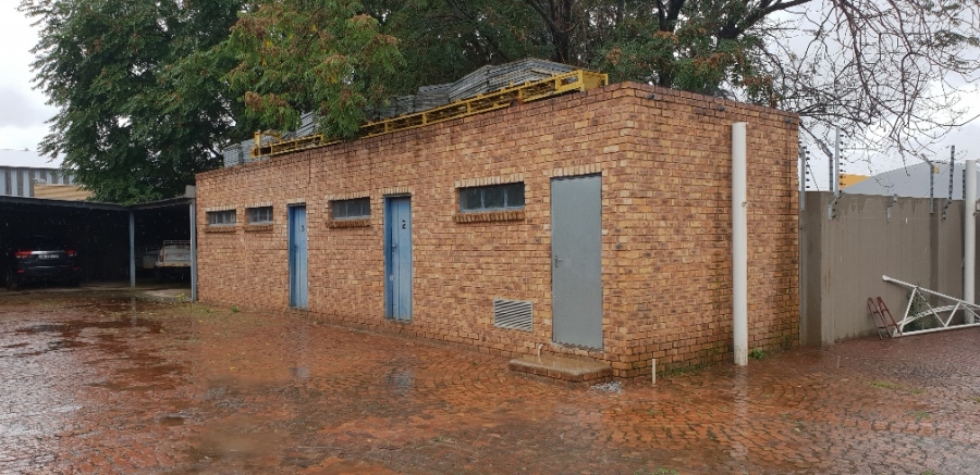 To Let commercial Property for Rent in Dunswart Gauteng