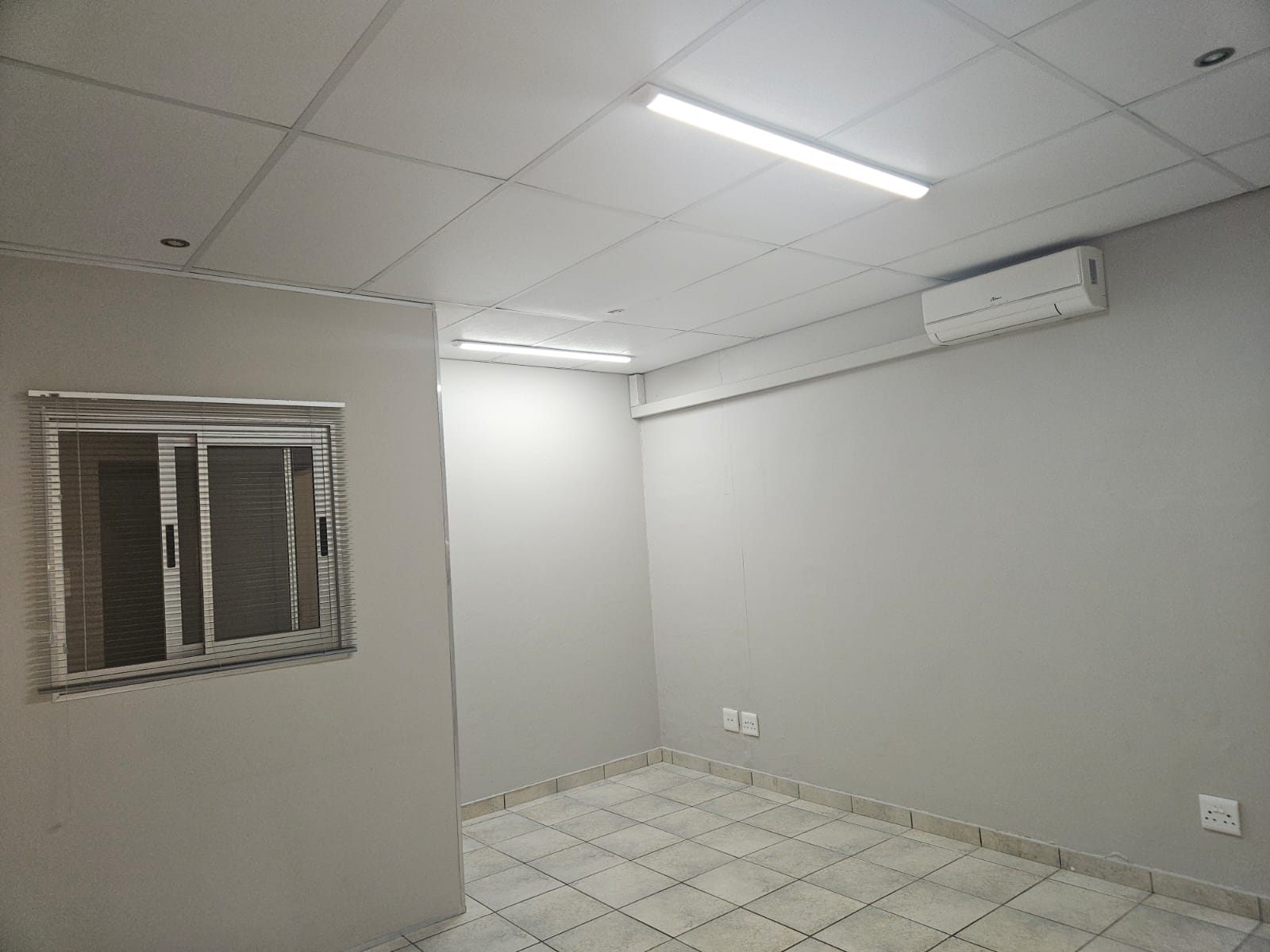 To Let commercial Property for Rent in Moreleta Park Gauteng