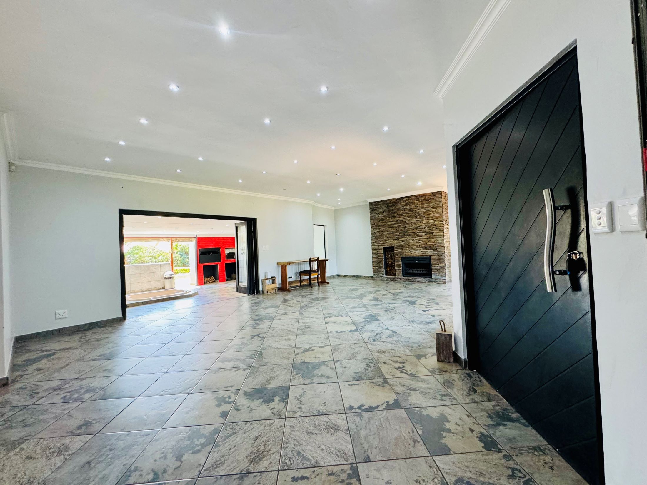 6 Bedroom Property for Sale in Wonderboom Gauteng