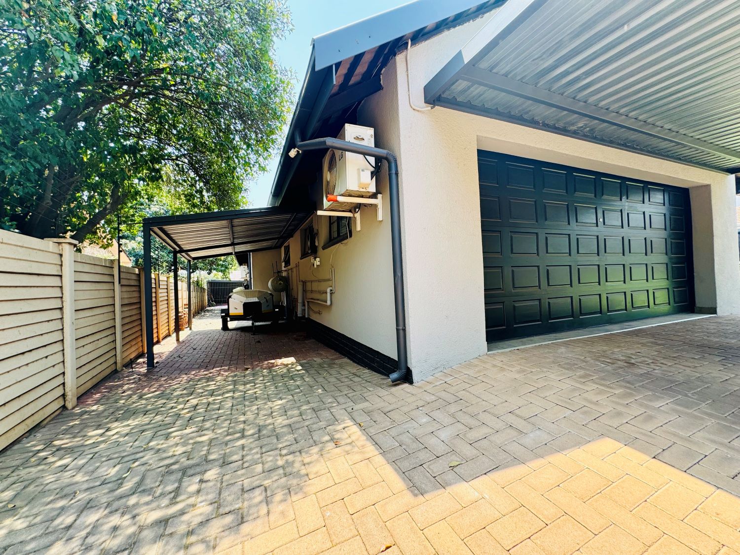 6 Bedroom Property for Sale in Wonderboom Gauteng