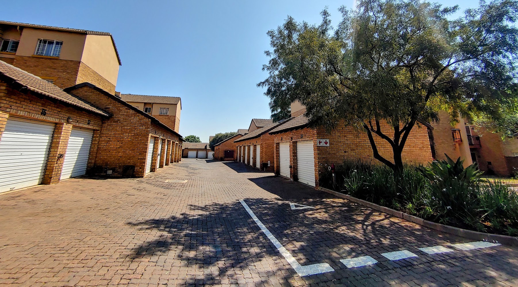 2 Bedroom Property for Sale in Eco Park Gauteng