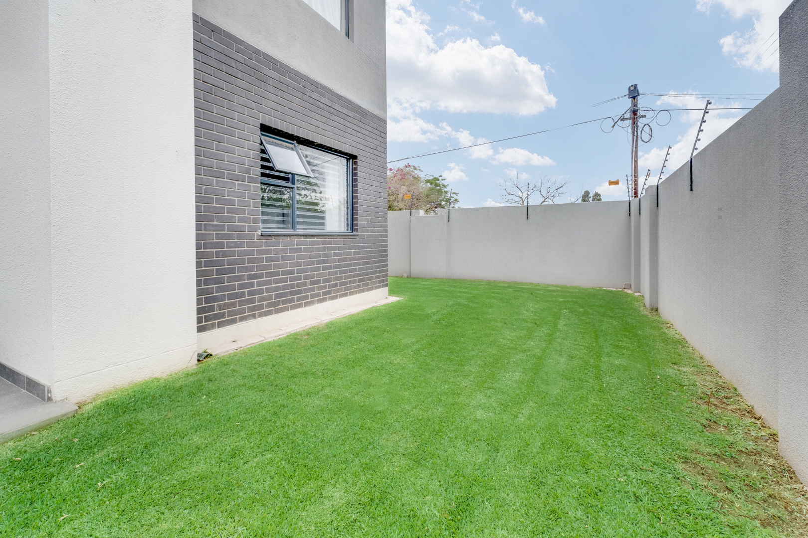 2 Bedroom Property for Sale in Bryanston Gauteng