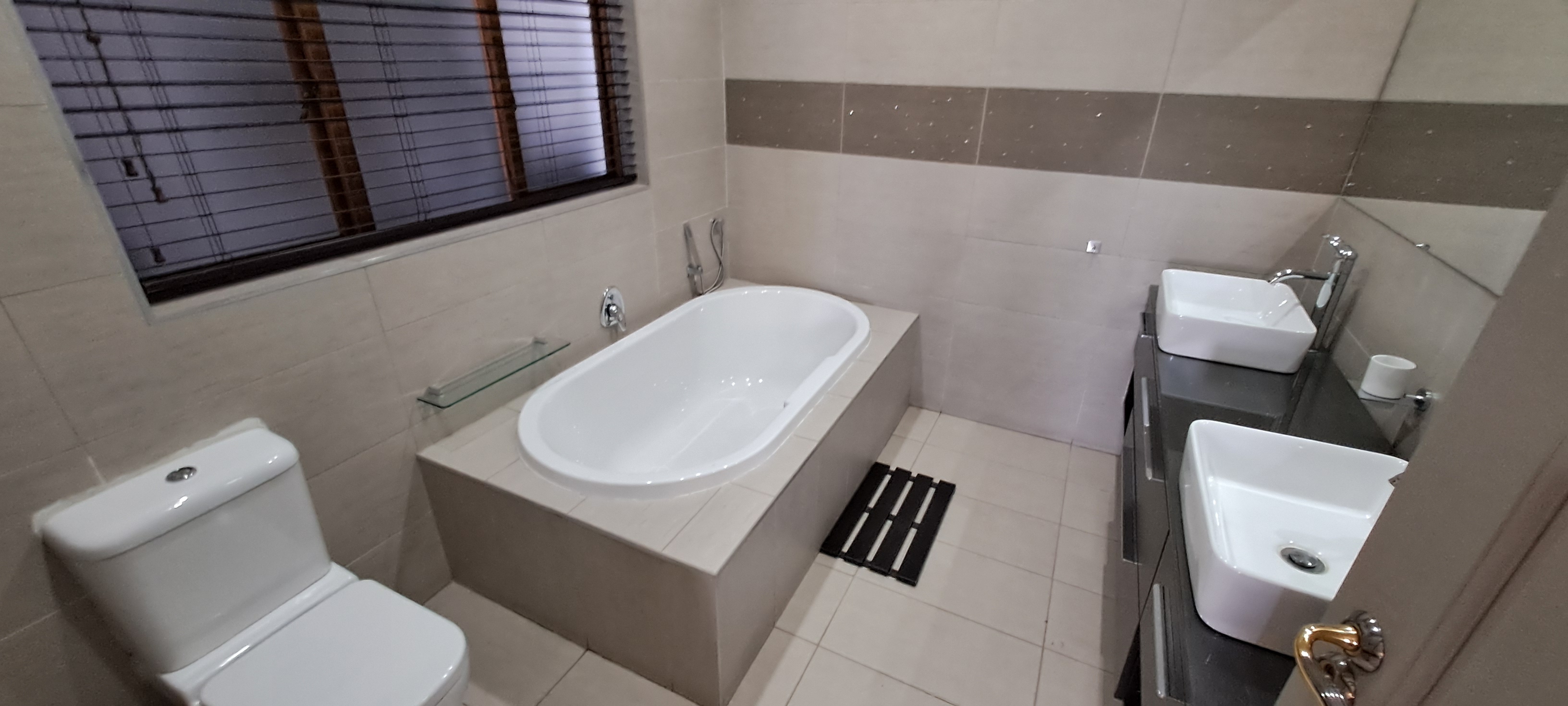 3 Bedroom Property for Sale in Three Rivers Proper Gauteng