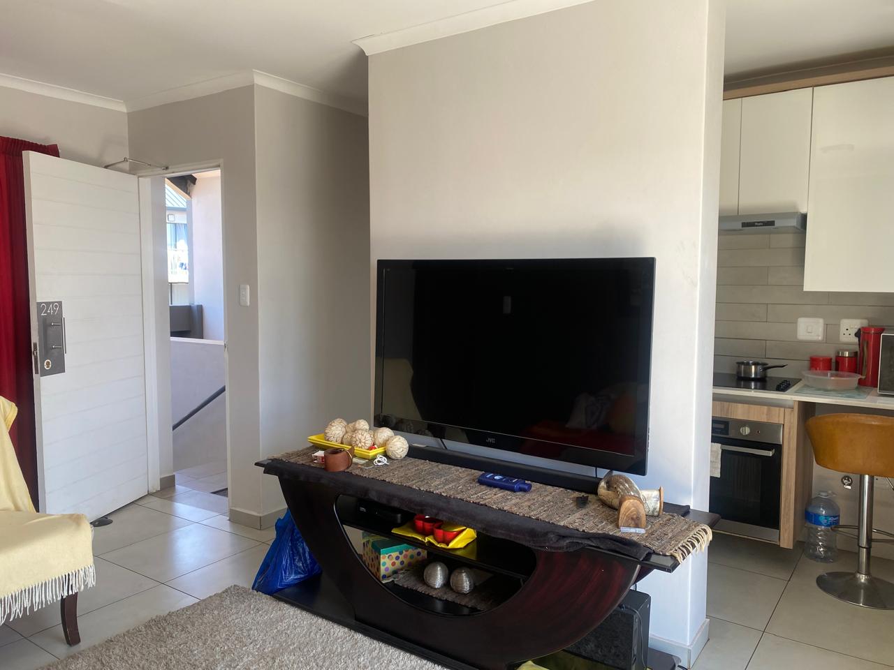 2 Bedroom Property for Sale in Lombardy Estate Gauteng