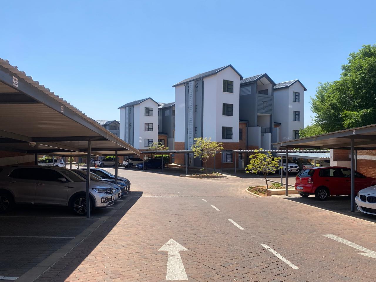 2 Bedroom Property for Sale in Lombardy Estate Gauteng