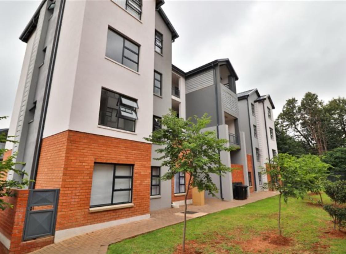 2 Bedroom Property for Sale in Lombardy Estate Gauteng