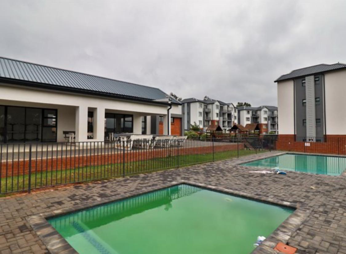 1 Bedroom Property for Sale in Lombardy Estate Gauteng