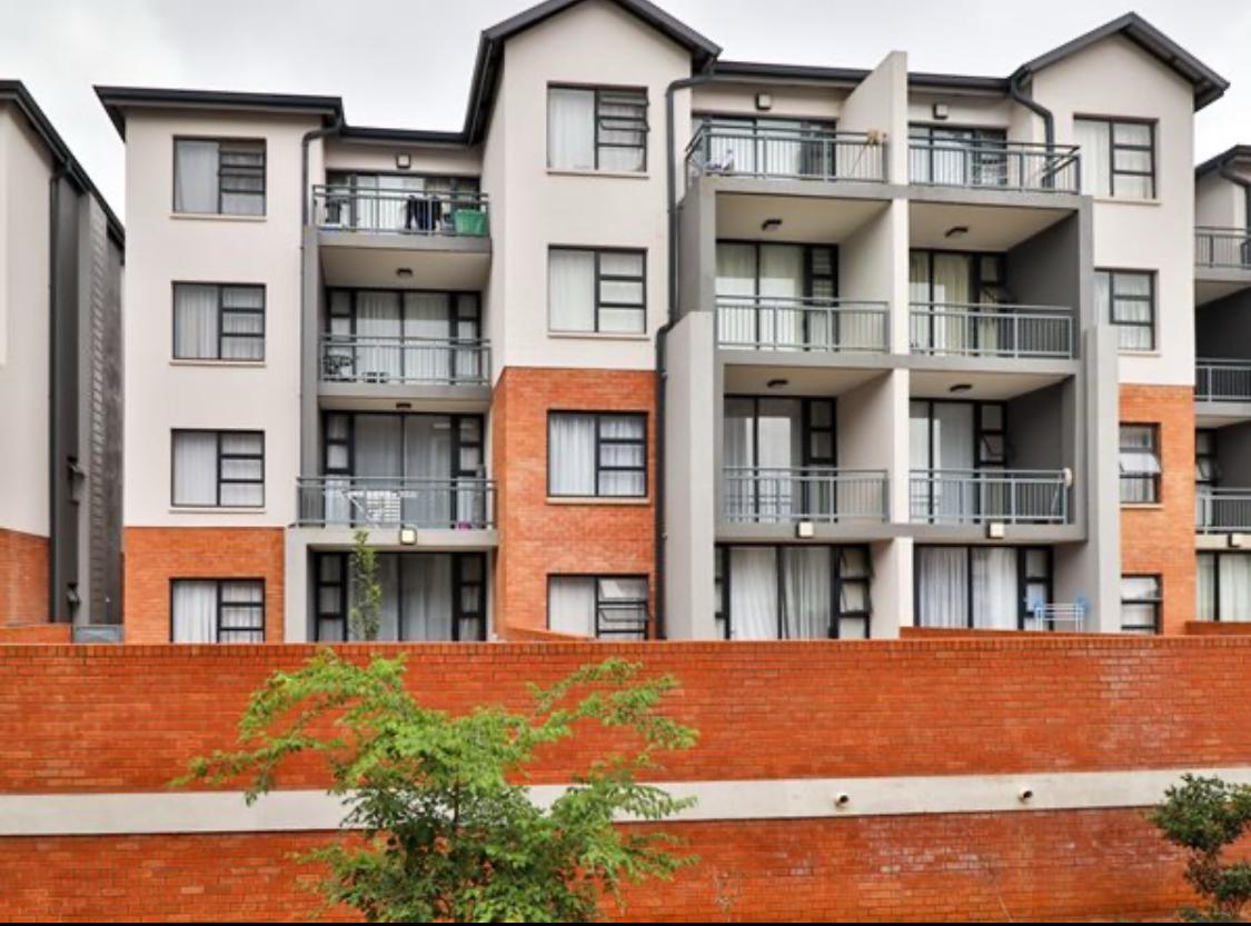 1 Bedroom Property for Sale in Lombardy Estate Gauteng