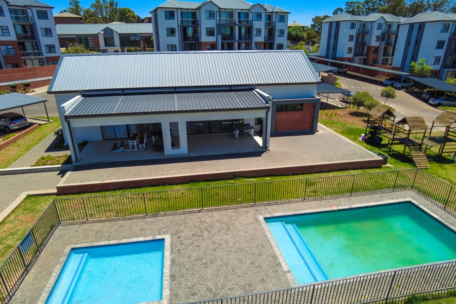 1 Bedroom Property for Sale in Lombardy Estate Gauteng