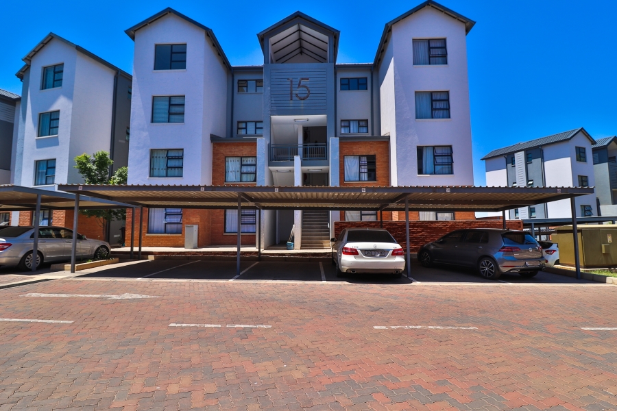 1 Bedroom Property for Sale in Lombardy Estate Gauteng