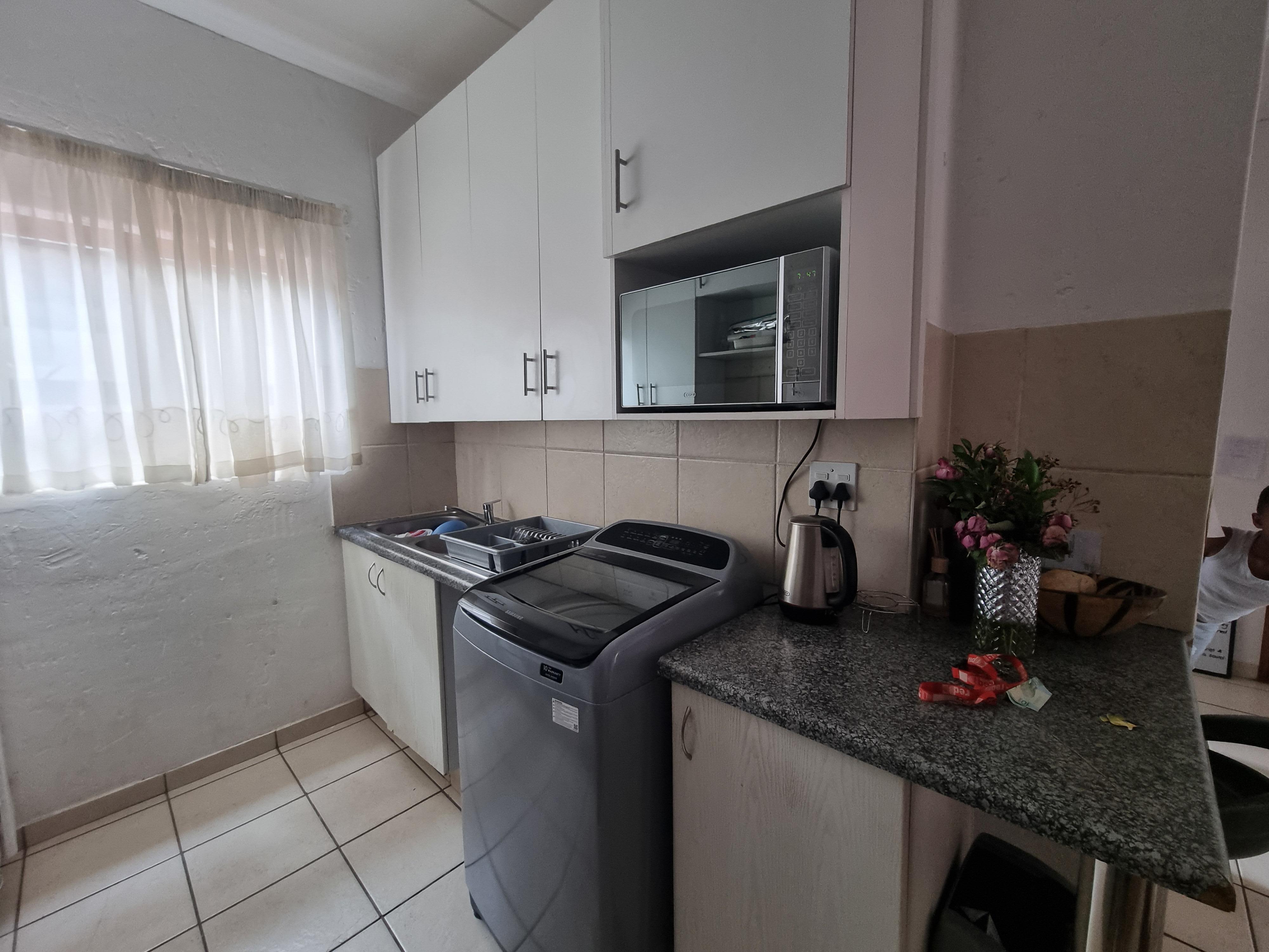 To Let 3 Bedroom Property for Rent in Ruimsig Gauteng