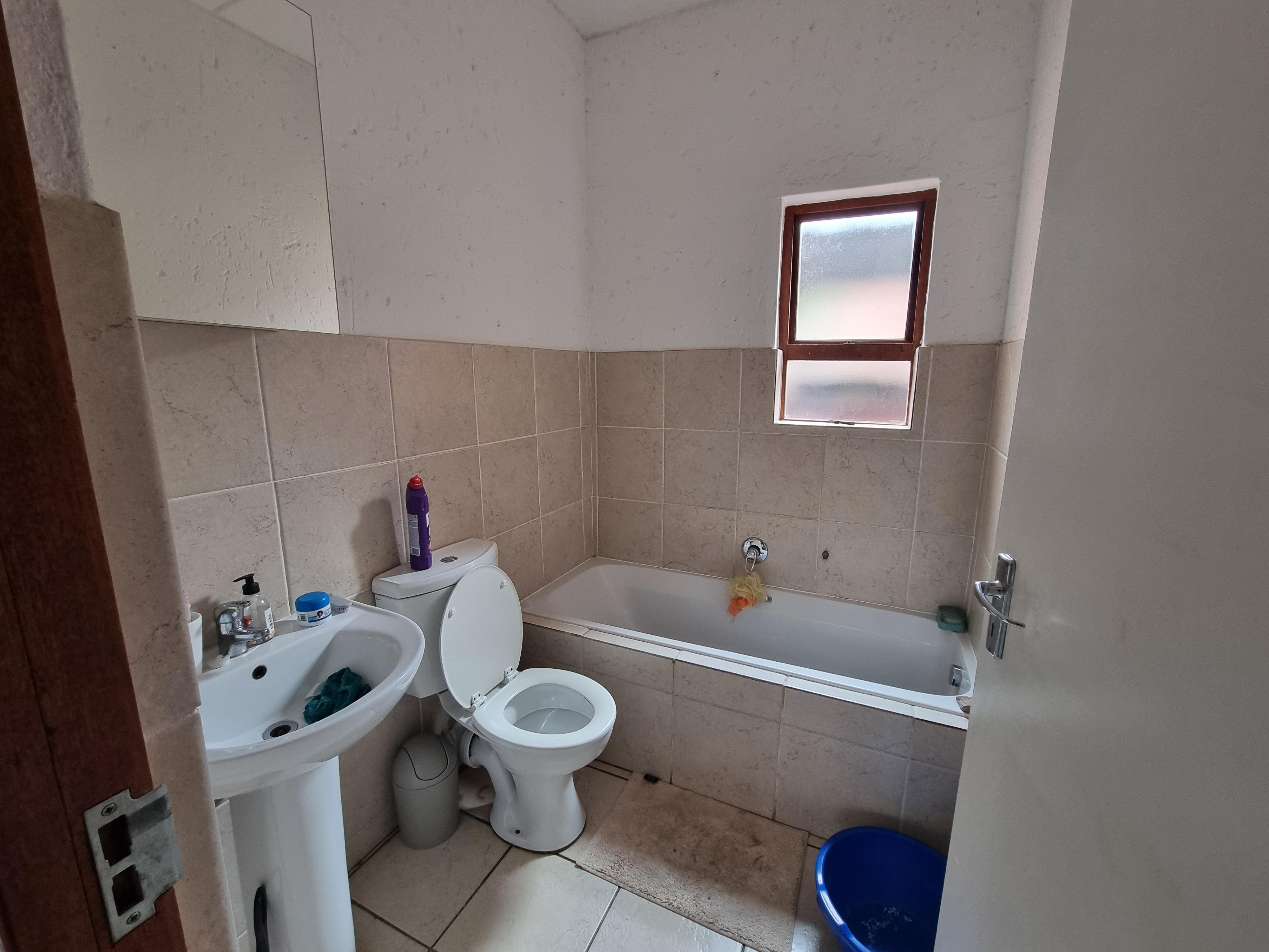 To Let 3 Bedroom Property for Rent in Ruimsig Gauteng