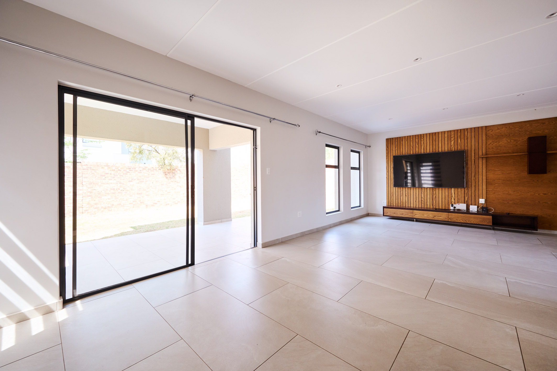 4 Bedroom Property for Sale in Crowthorne AH Gauteng