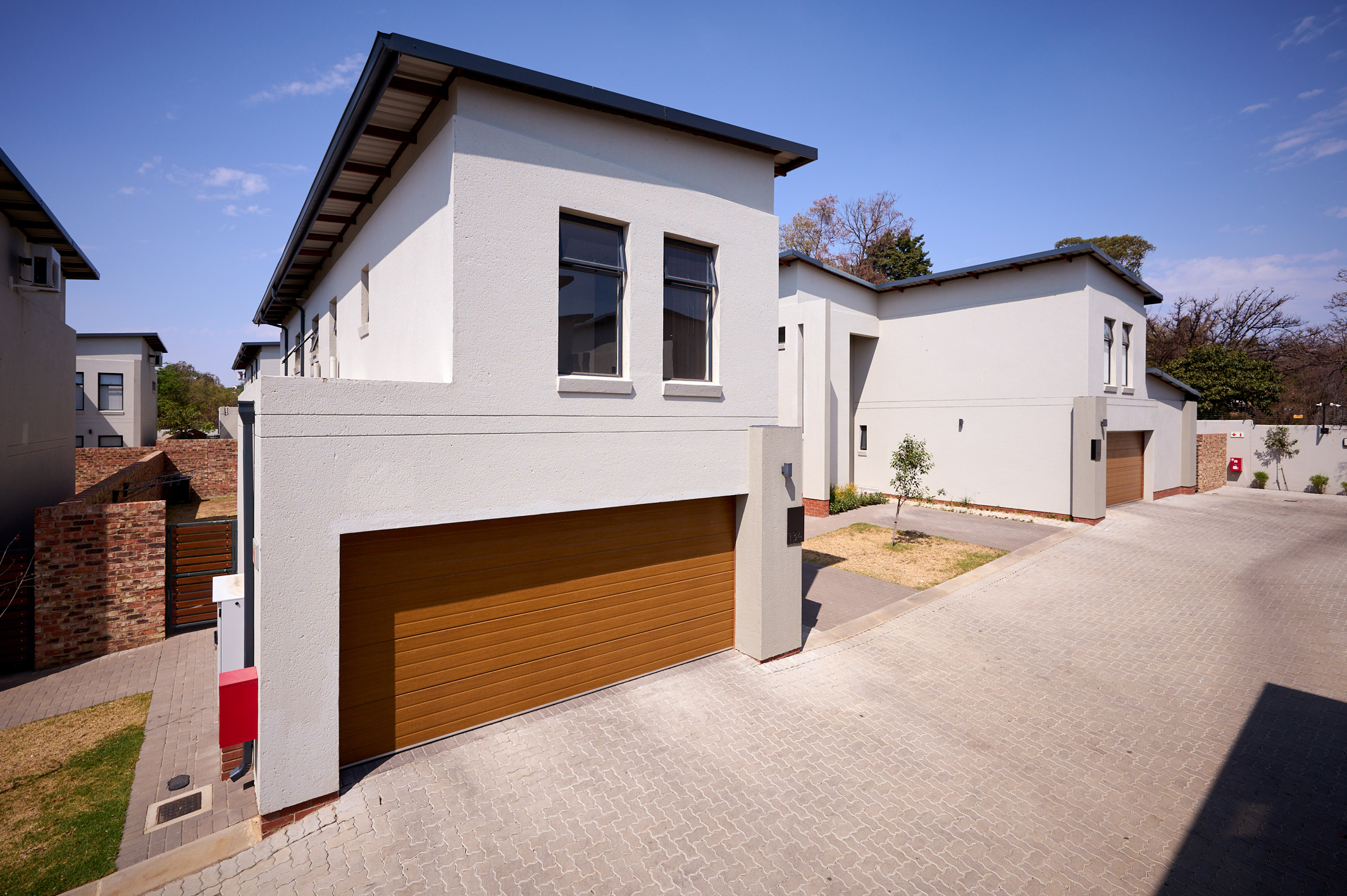 4 Bedroom Property for Sale in Crowthorne AH Gauteng