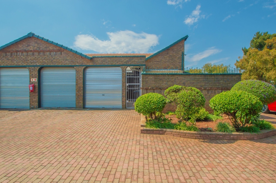 3 Bedroom Property for Sale in Horizon View Gauteng