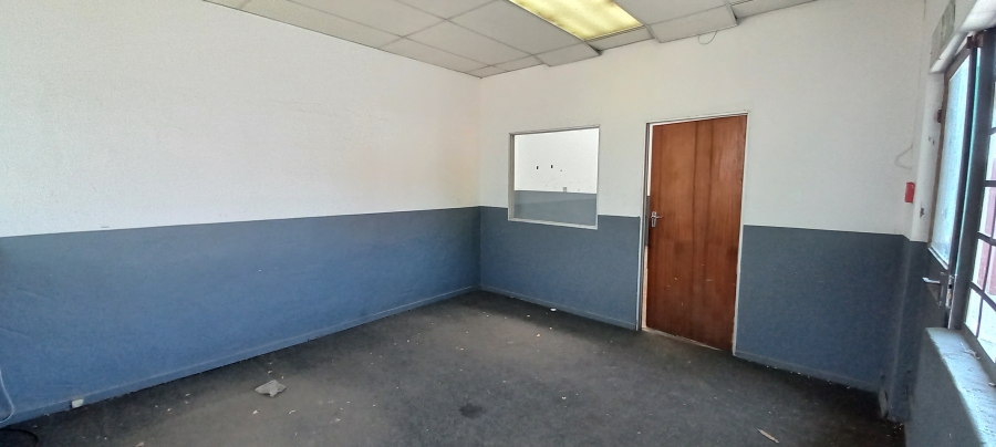 To Let commercial Property for Rent in City Deep Gauteng