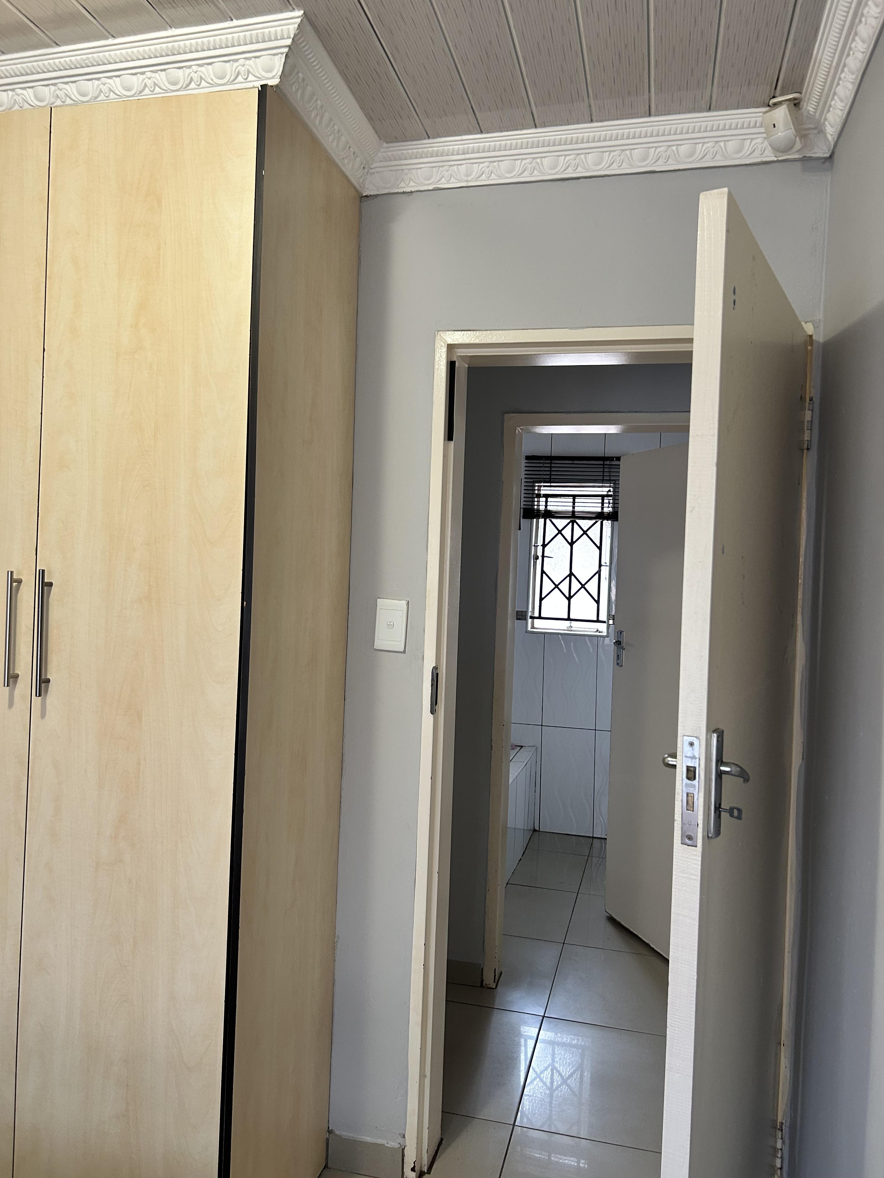 3 Bedroom Property for Sale in Protea Glen Gauteng