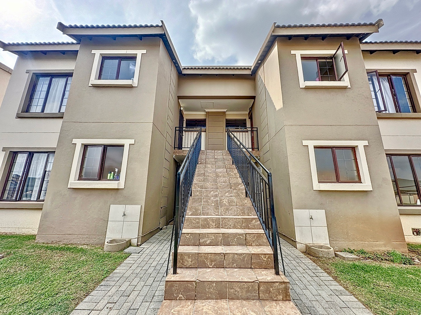 2 Bedroom Property for Sale in Montana Tuine Gauteng