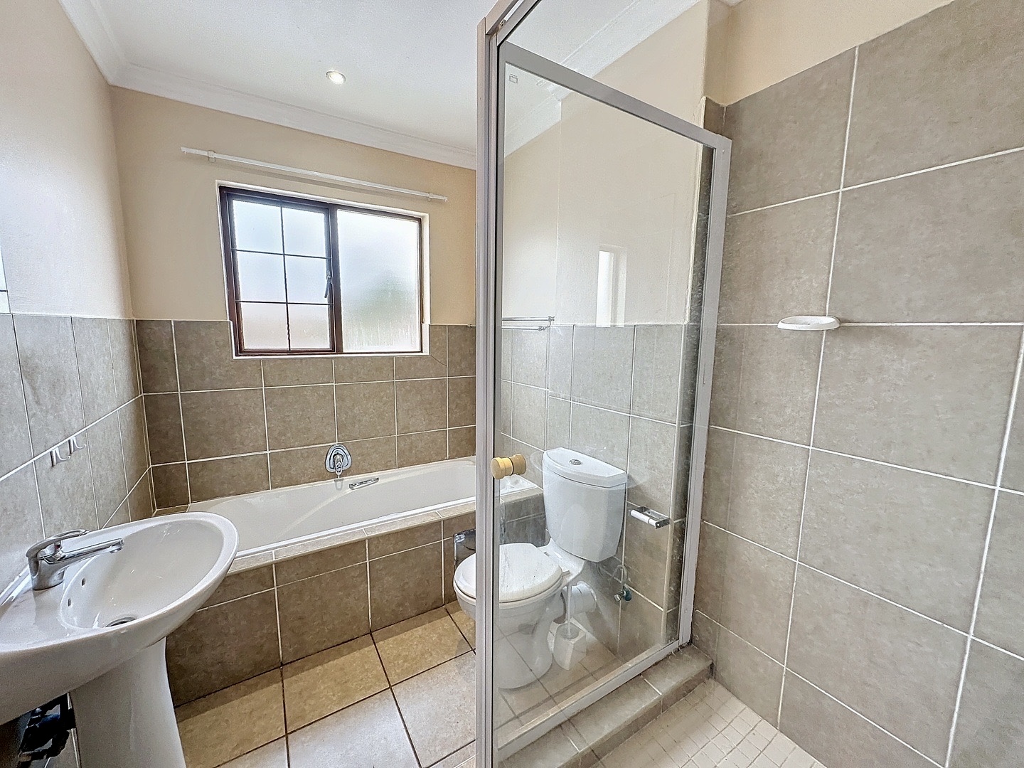 2 Bedroom Property for Sale in Montana Tuine Gauteng