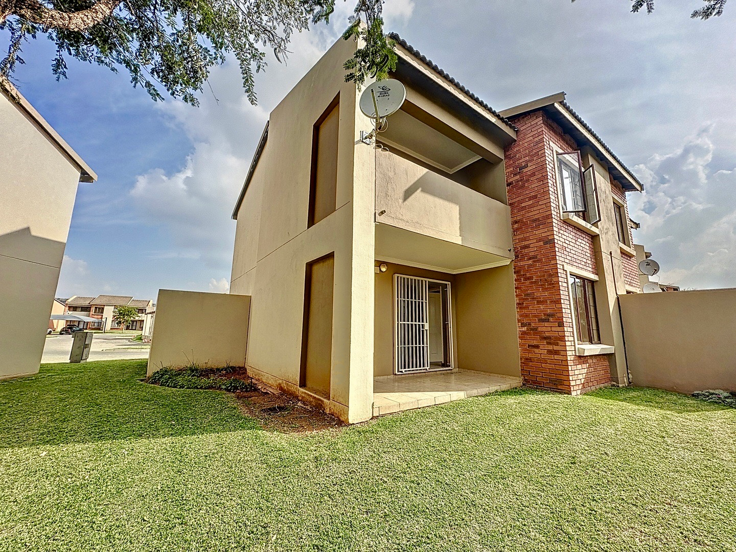 2 Bedroom Property for Sale in Montana Tuine Gauteng