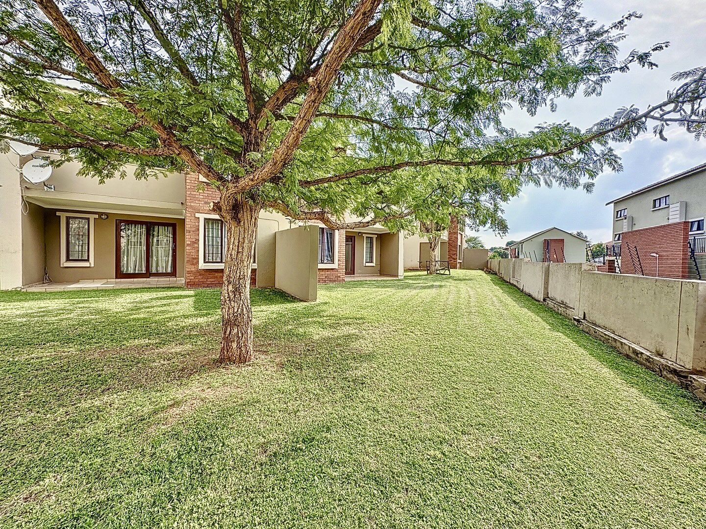 2 Bedroom Property for Sale in Montana Tuine Gauteng