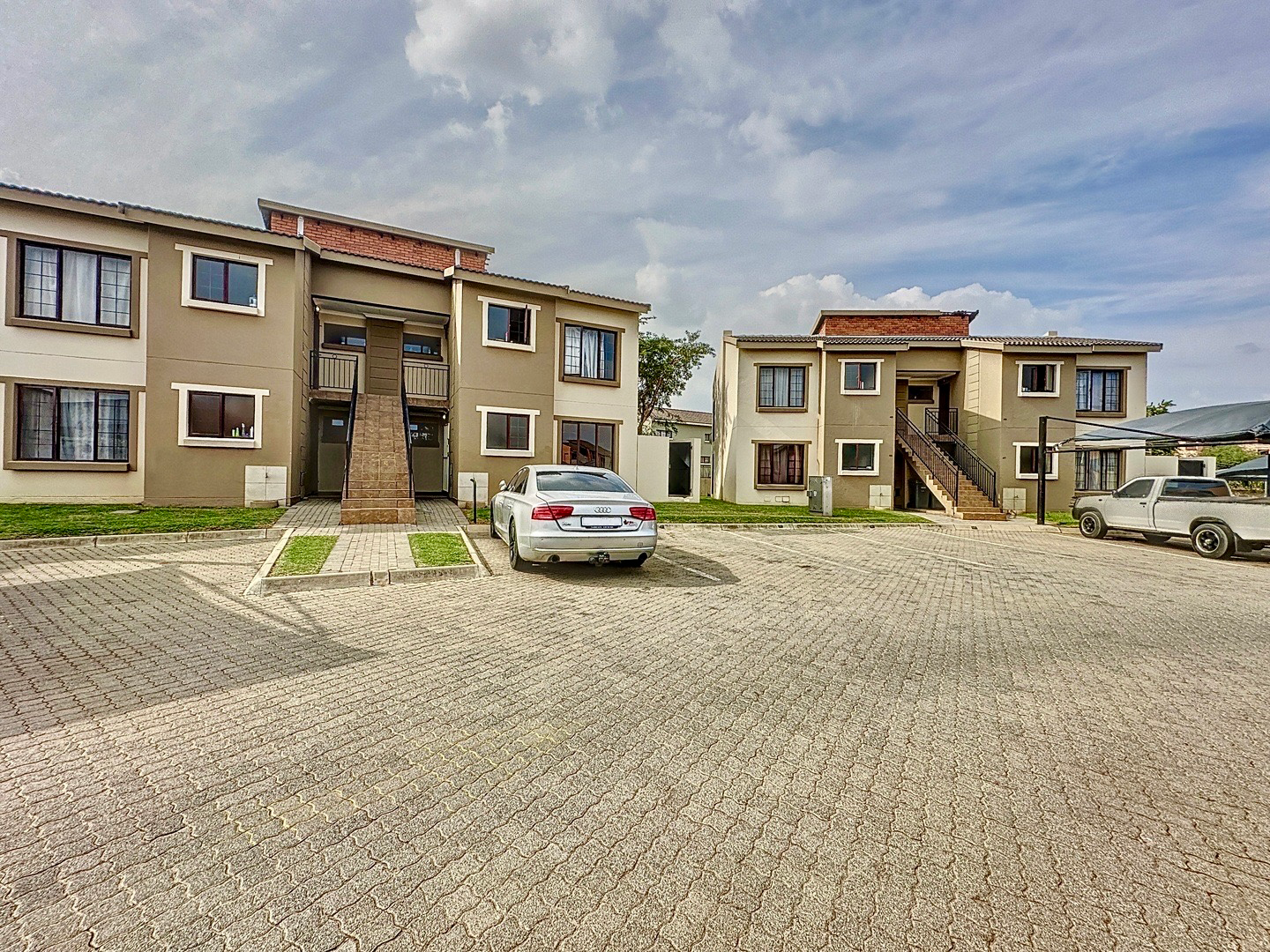 2 Bedroom Property for Sale in Montana Tuine Gauteng