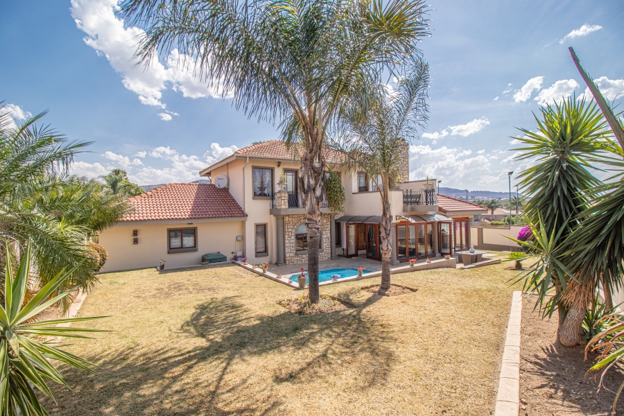 4 Bedroom Property for Sale in Ruimsig Country Estate Gauteng