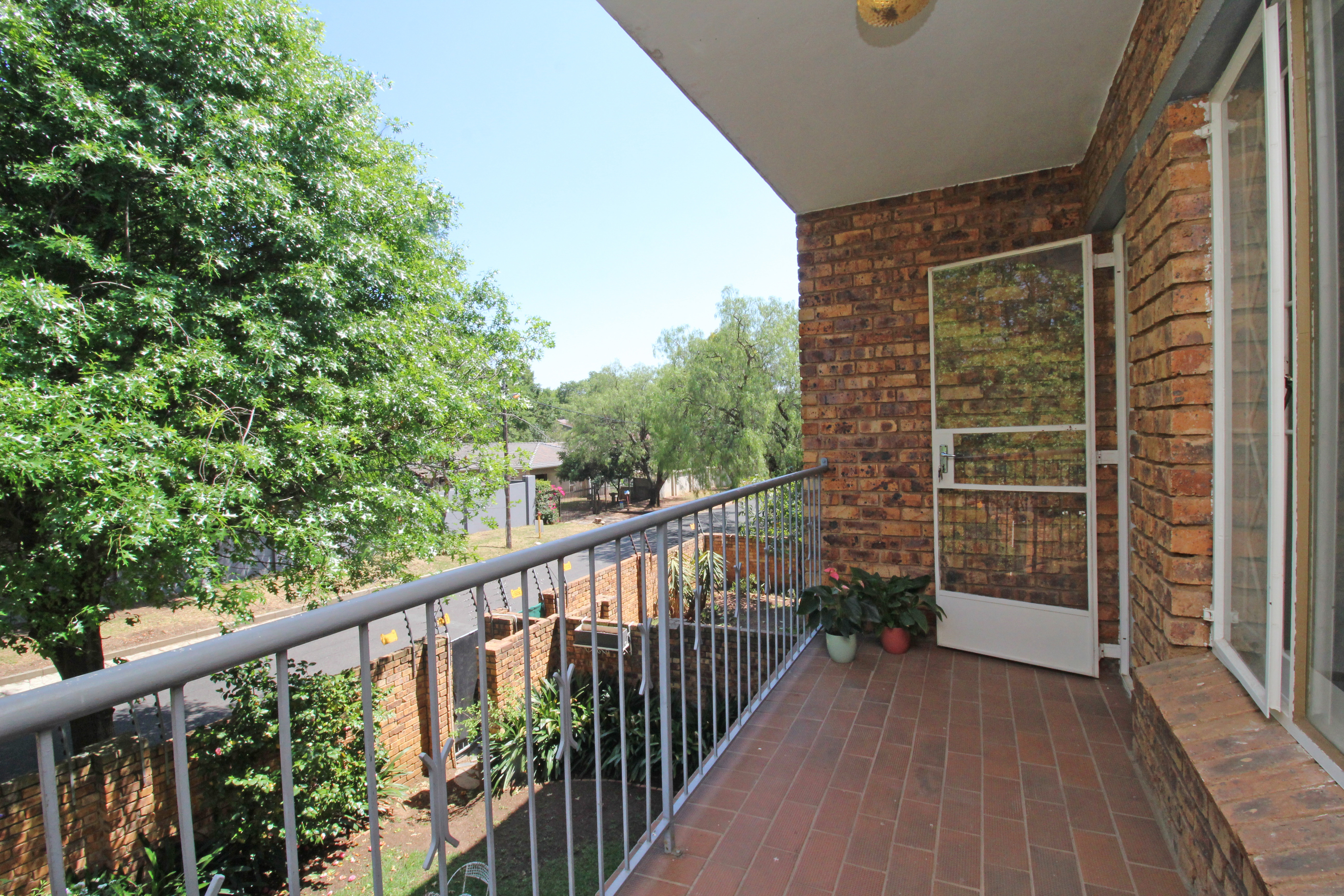 2 Bedroom Property for Sale in Robindale Gauteng