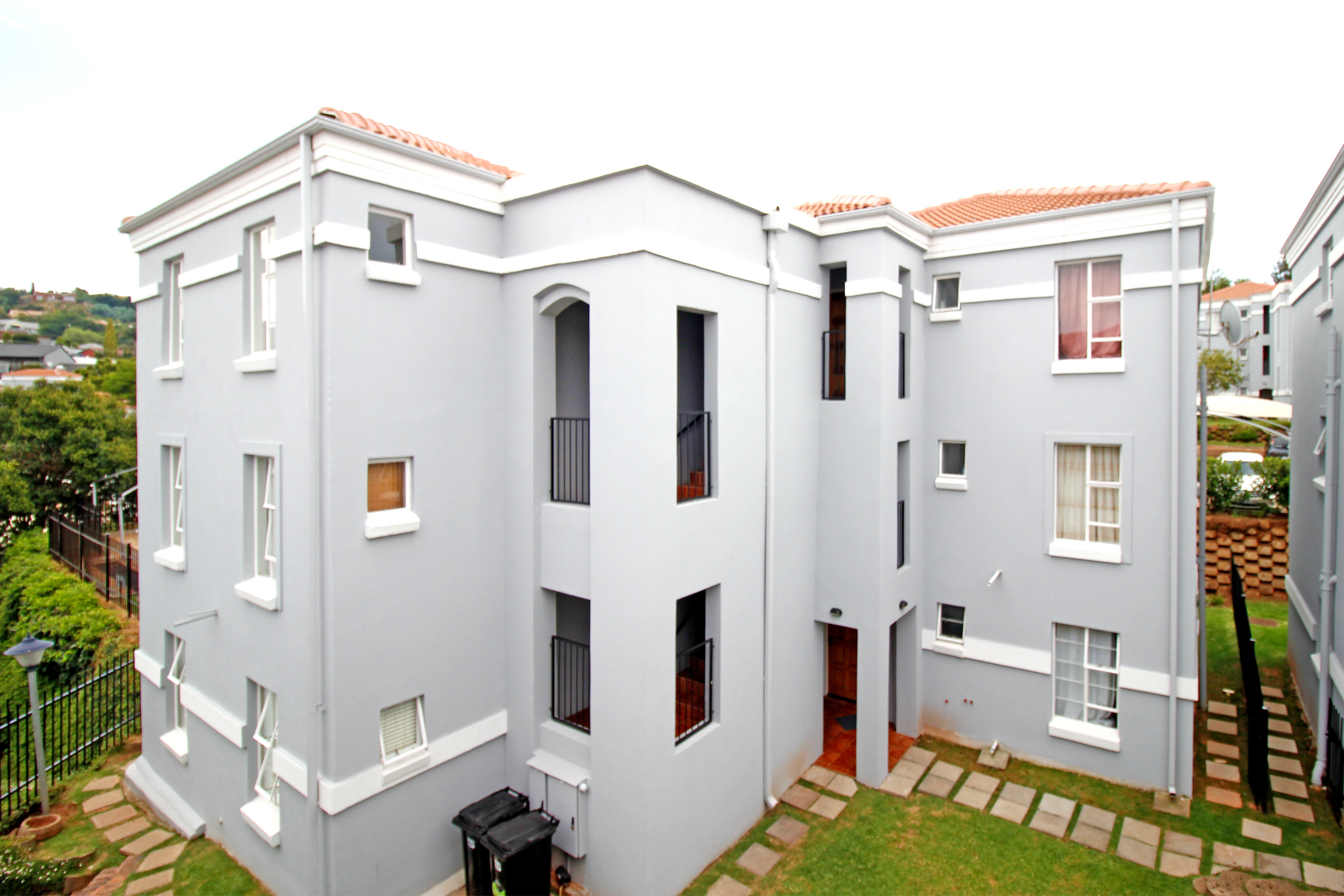 To Let 2 Bedroom Property for Rent in Northcliff Gauteng