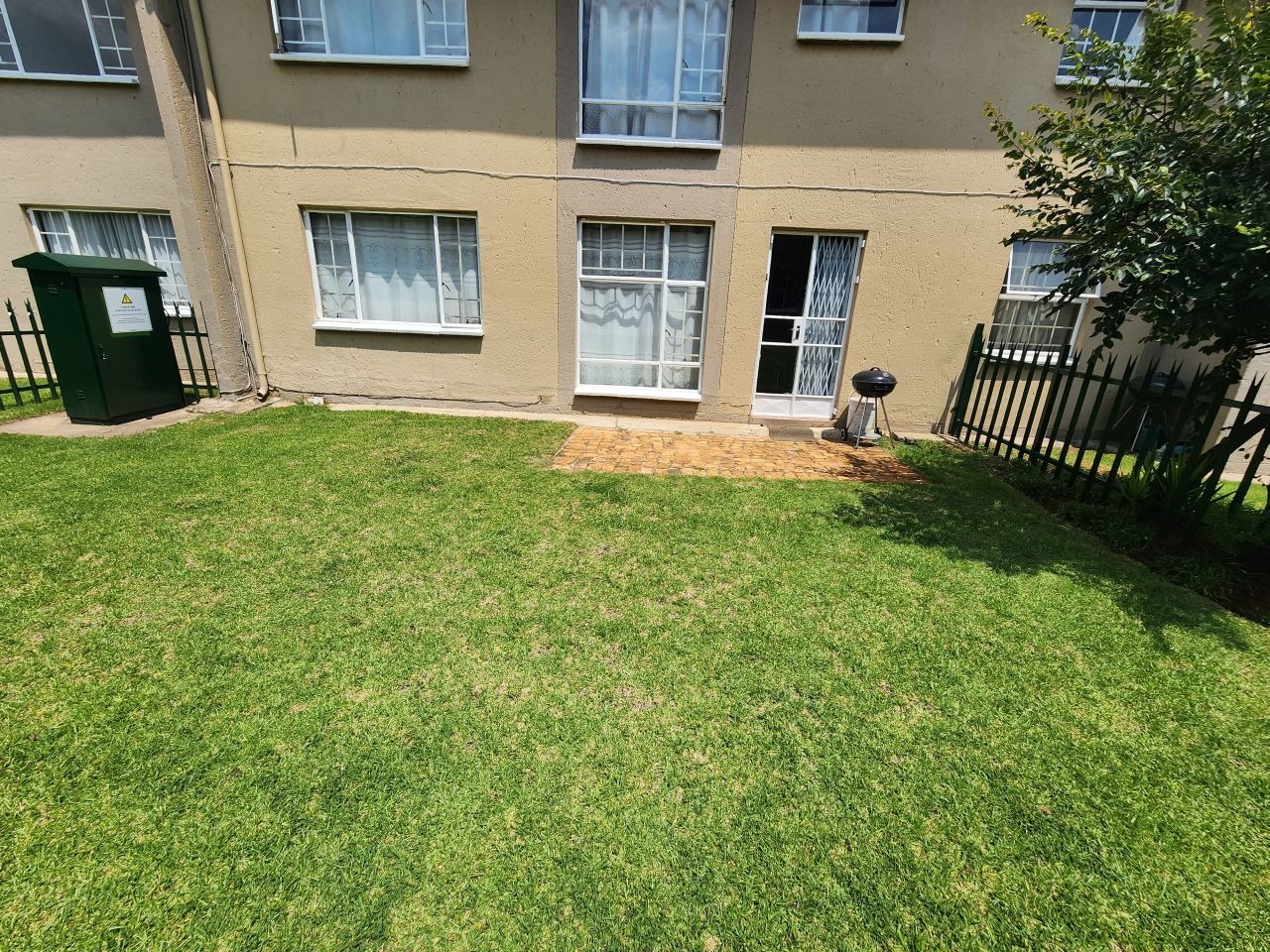 2 Bedroom Property for Sale in Ravenswood Gauteng