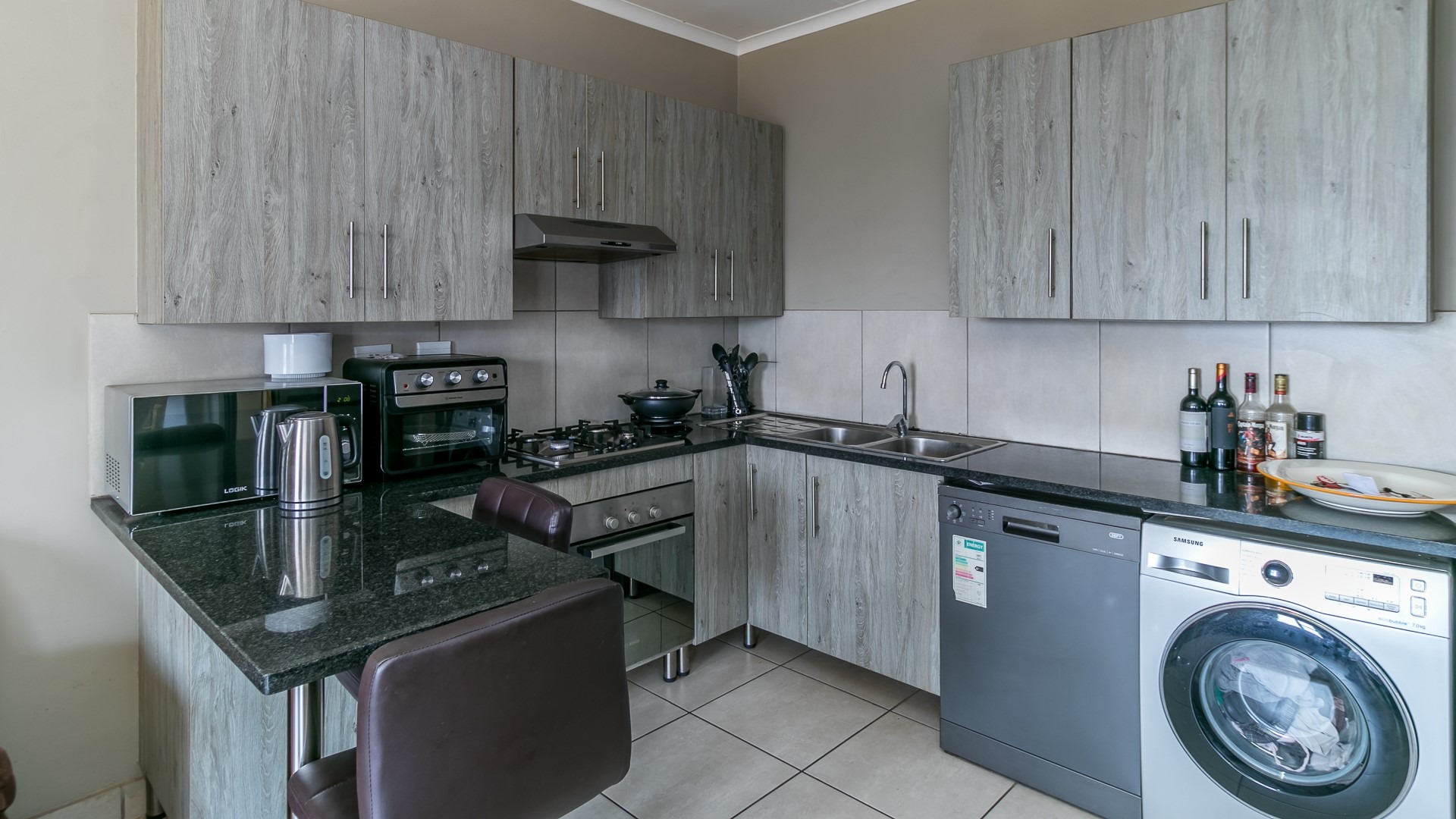 2 Bedroom Property for Sale in Glen Austin Gauteng