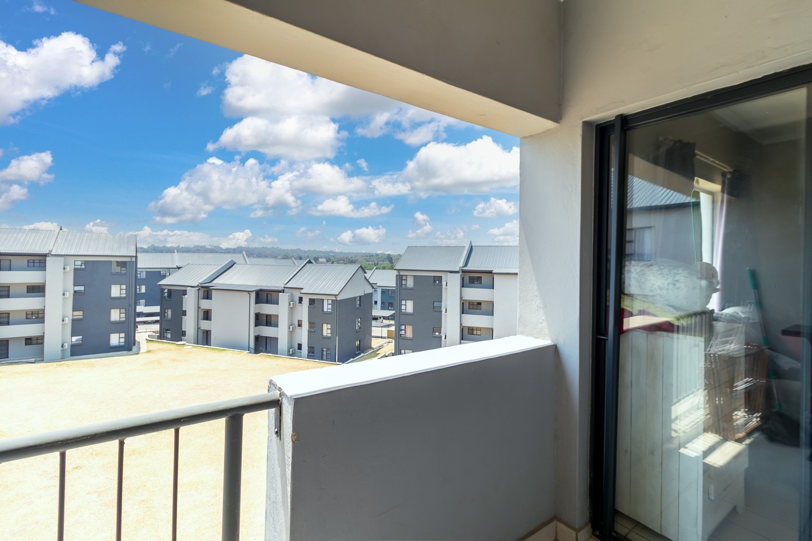 2 Bedroom Property for Sale in Glen Austin Gauteng