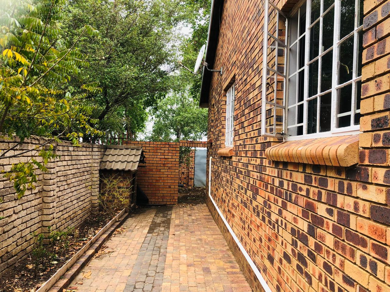 3 Bedroom Property for Sale in Marlboro Gardens Gauteng