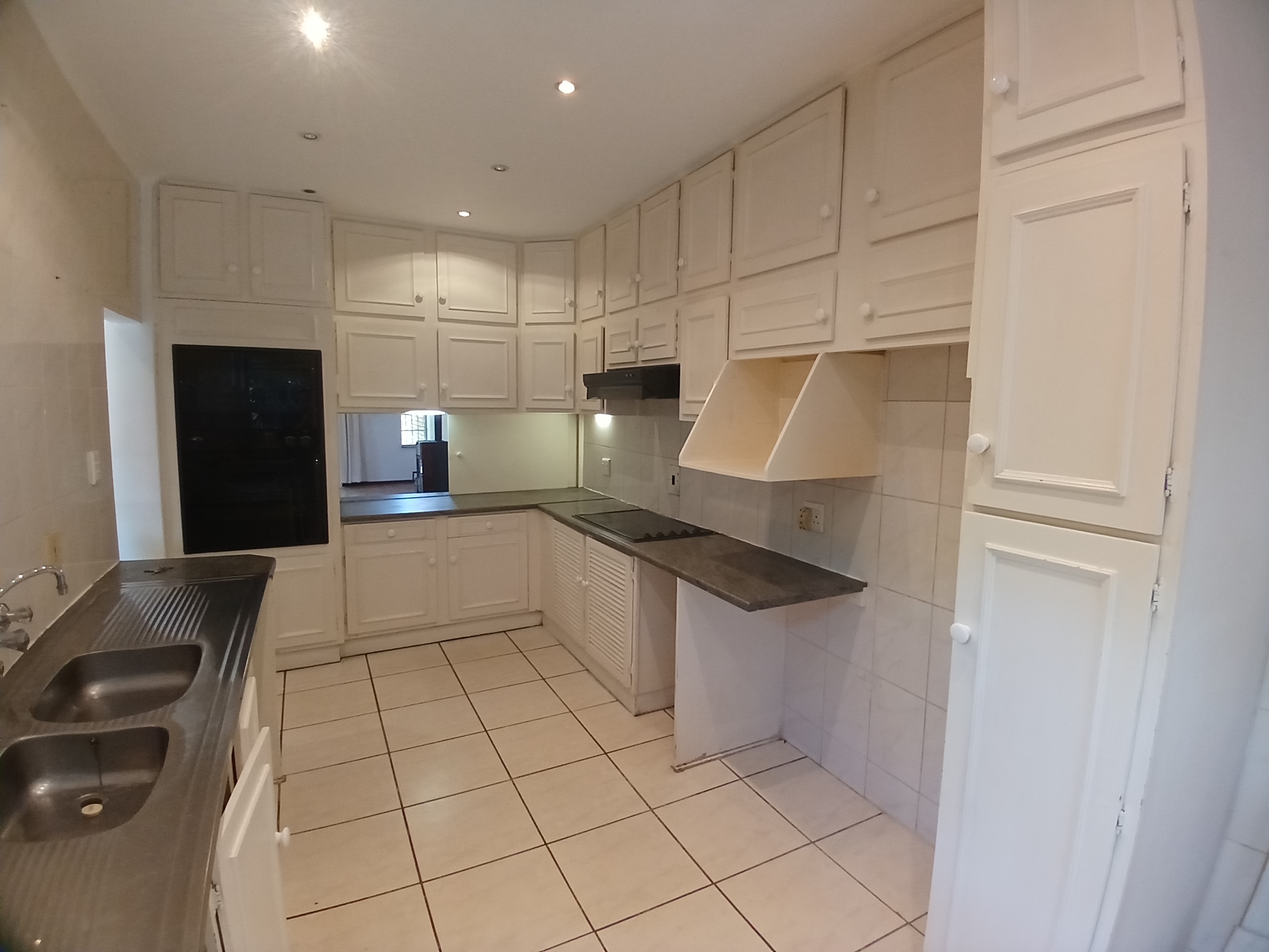 2 Bedroom Property for Sale in Lonehill Gauteng