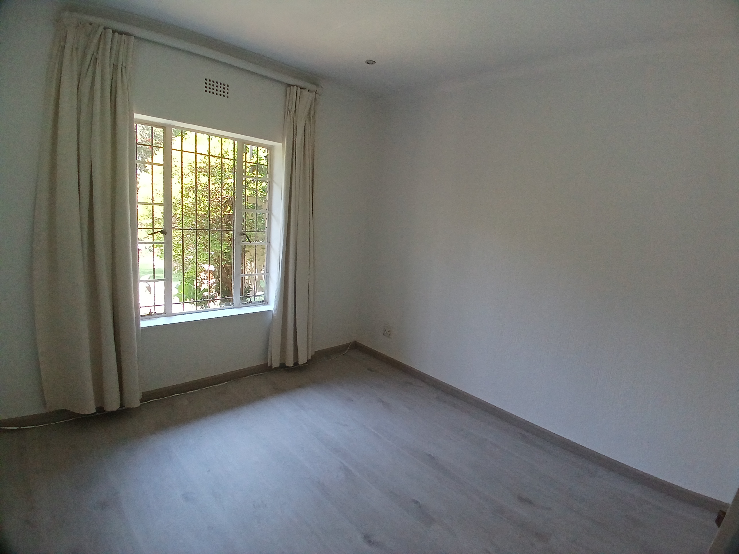 2 Bedroom Property for Sale in Lonehill Gauteng