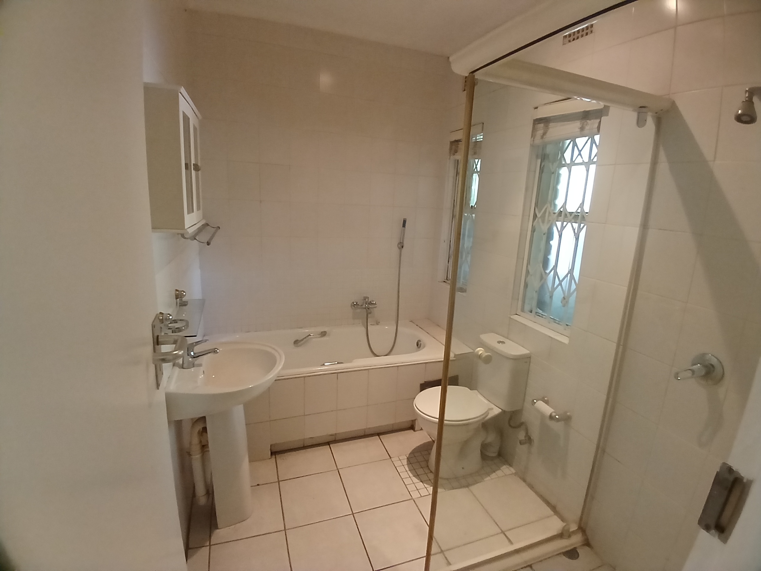 2 Bedroom Property for Sale in Lonehill Gauteng