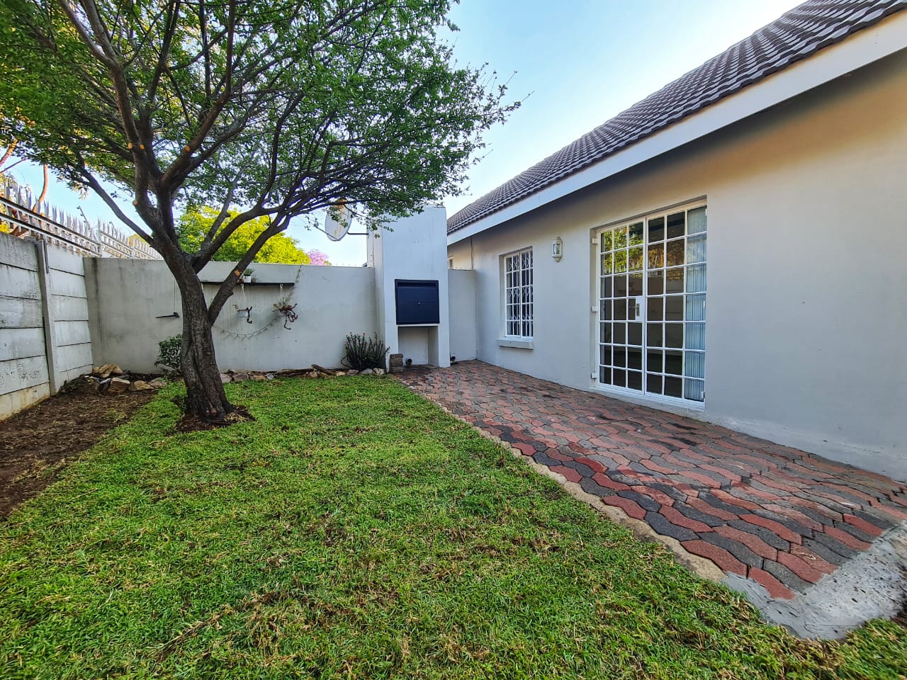 To Let 1 Bedroom Property for Rent in Randpark Gauteng