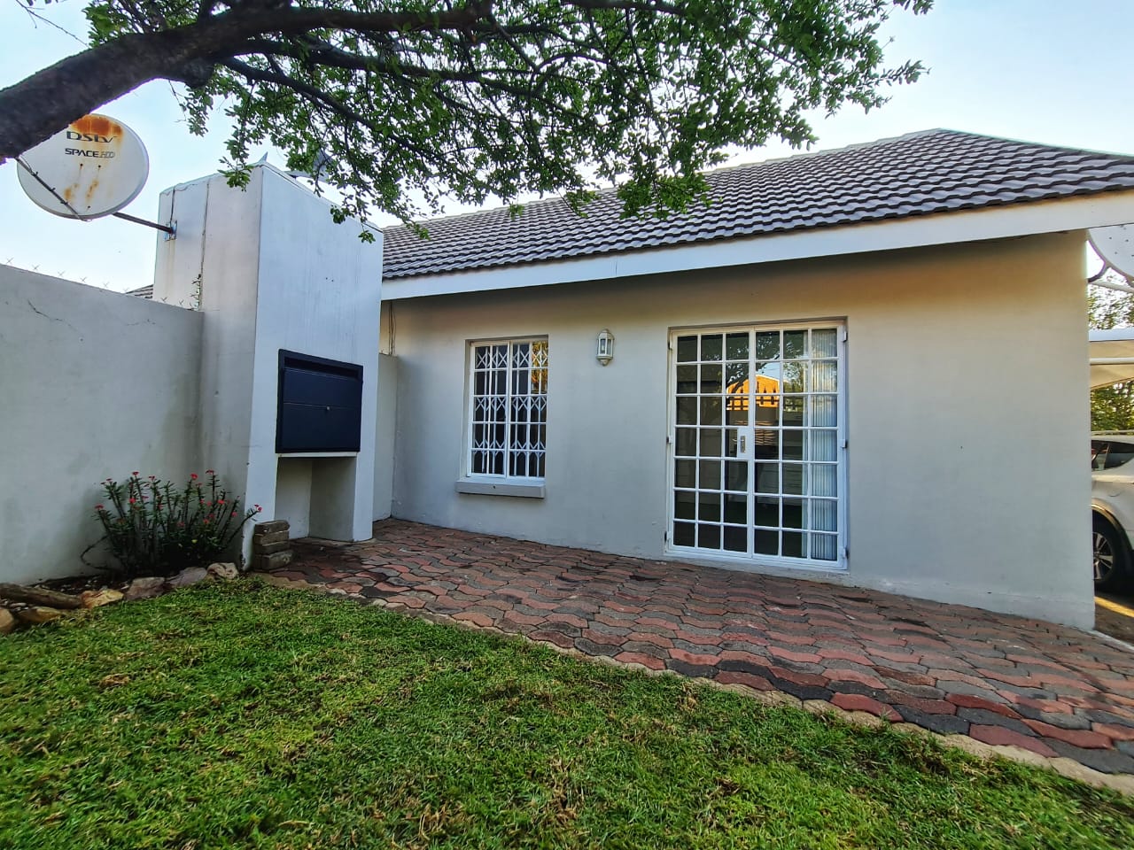 To Let 1 Bedroom Property for Rent in Randpark Gauteng