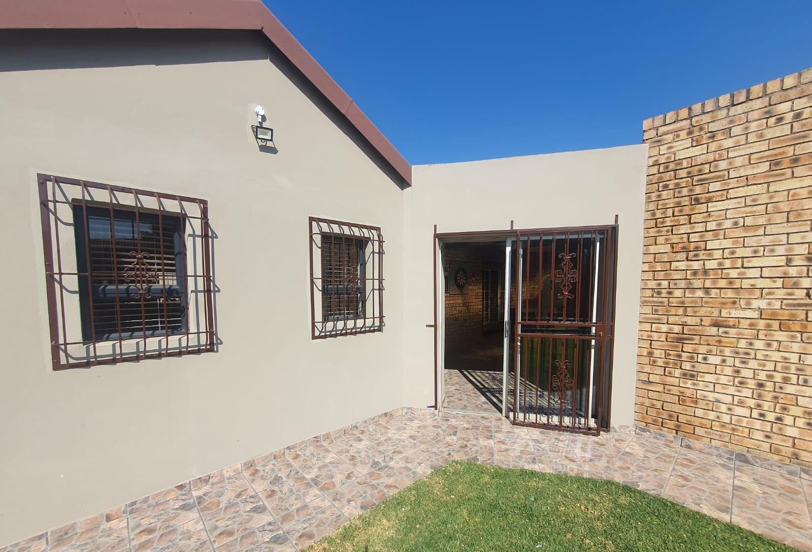 3 Bedroom Property for Sale in Albemarle Gauteng