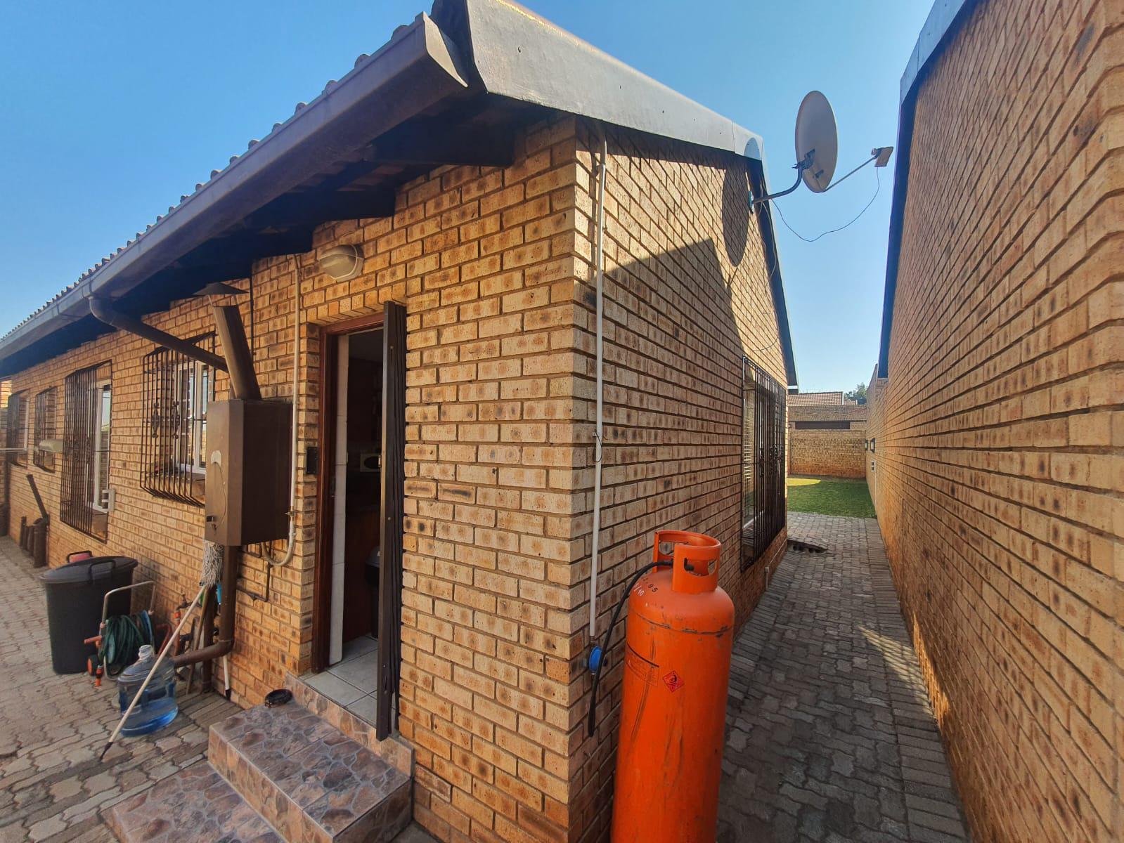 3 Bedroom Property for Sale in Albemarle Gauteng